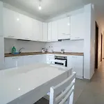 Peaceful Seafront 3br With Balcony By 360 Estates Διαμέρισμα