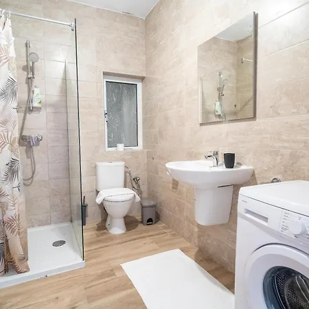 Peaceful Seafront 3br With Balcony By 360 Estates Apartamento *